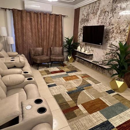 Luxurious Vip Apartment In Madinaty Furnished With High End Hotel Furniture المظهر الخارجي الصورة