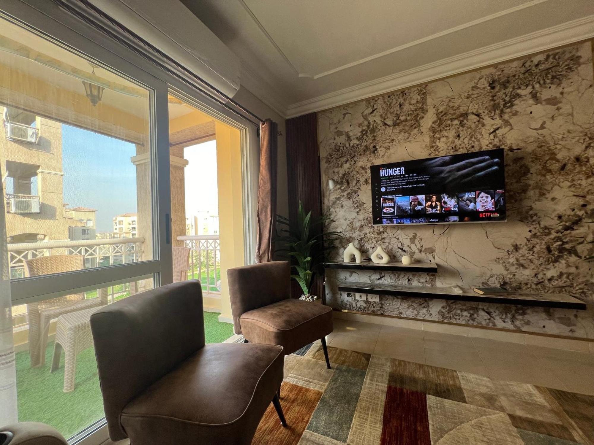 Luxurious Vip Apartment In Madinaty Furnished With High End Hotel Furniture المظهر الخارجي الصورة