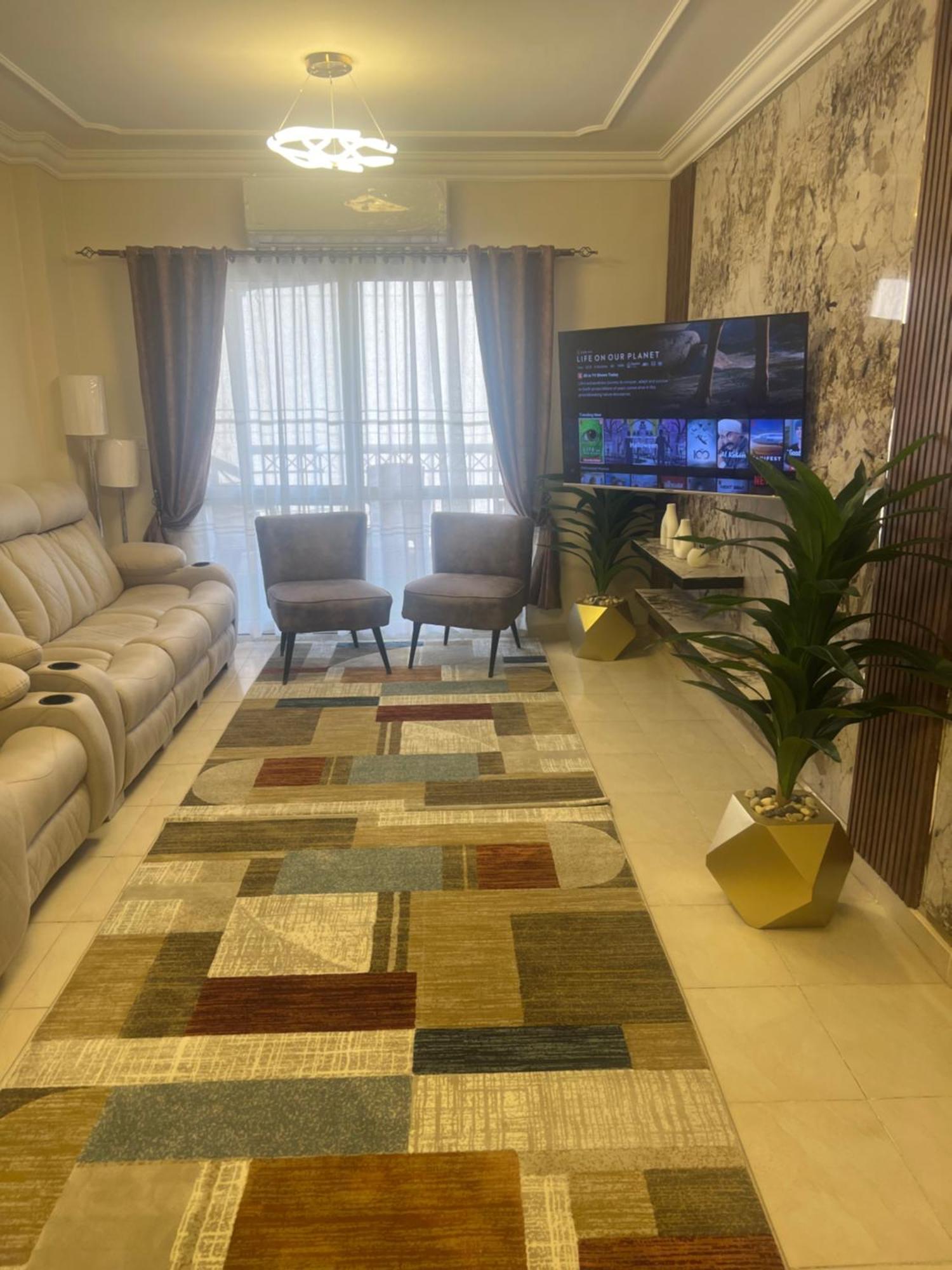 Luxurious Vip Apartment In Madinaty Furnished With High End Hotel Furniture المظهر الخارجي الصورة